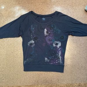 Half sleeve floral top